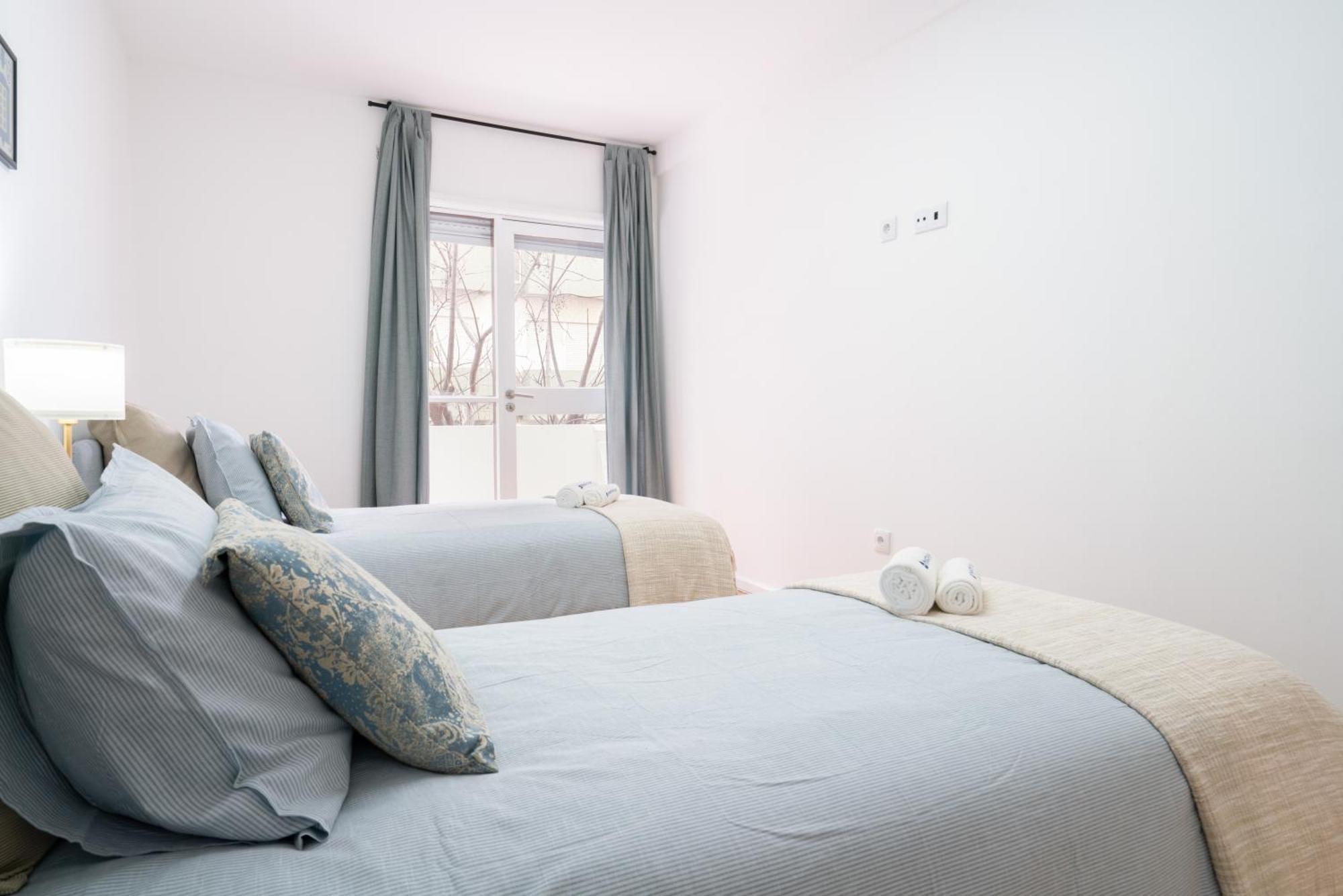 Host Wise - Spacious Fresh Flat W Terrace - Near Sea Espinho  Exterior photo